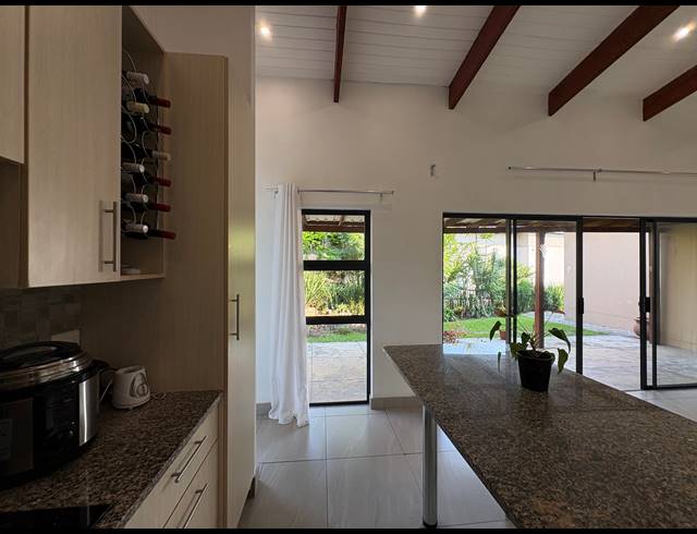 3 BEDROOM FREESTANDING FOR SALE IN PALM LAKES ESTATE